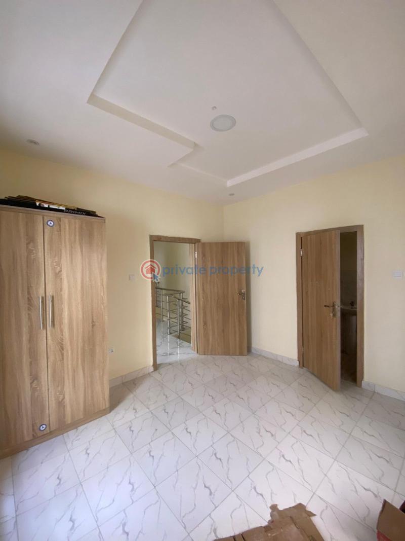 3 bedroom Semi detached Duplex For Sale Harmony Estate Magodo GRA Phase 1 Ojodu Lagos - 3