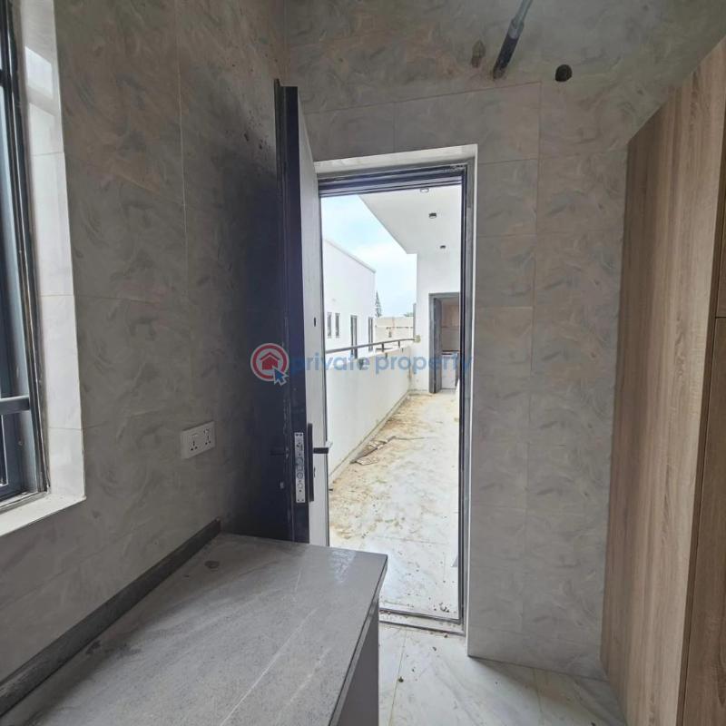 New 3bedroom flat apartment in a good location - 8 3 bedroom Block Of Flats For Sale Adeniyi Jones Ikeja Lagos - 8