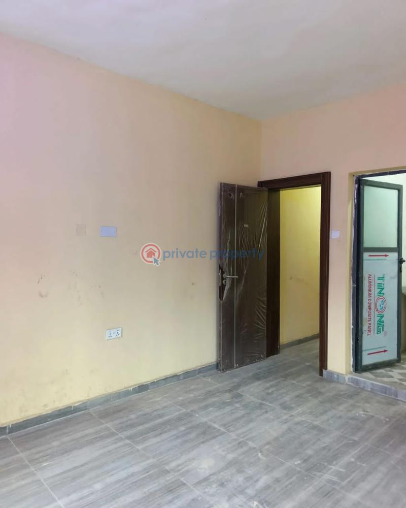 3 bedroom Block Of Flats For Sale Estate Ipaja Ipaja Lagos - 2
