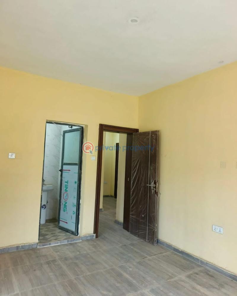 3 bedroom Block Of Flats For Sale Estate Ipaja Ipaja Lagos - 6