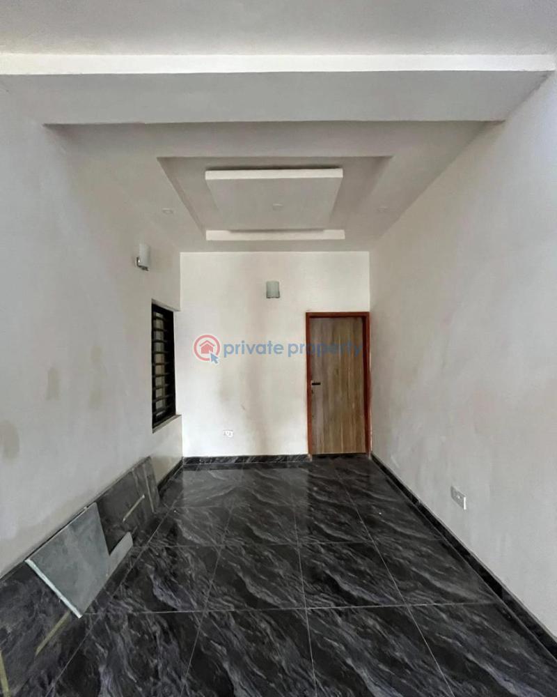 3 bedroom Block Of Flats For Sale Gbagada Lagos - 2