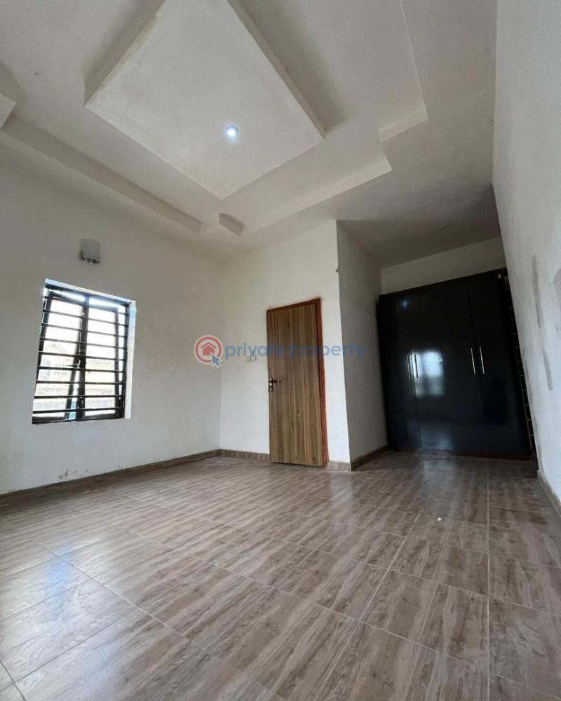 3 bedroom Block Of Flats For Sale Gbagada Lagos - 11
