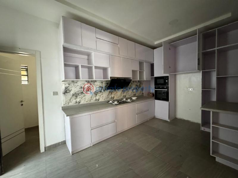 4 bedroom Detached Duplex For Rent Ilasan Lekki Lagos - 11
