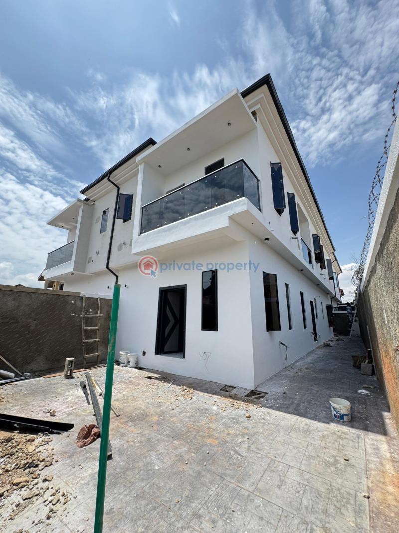 4 bedroom Semi detached Duplex For Sale Magodo Phase O Magodo Kosofe/Ikosi Lagos - 0