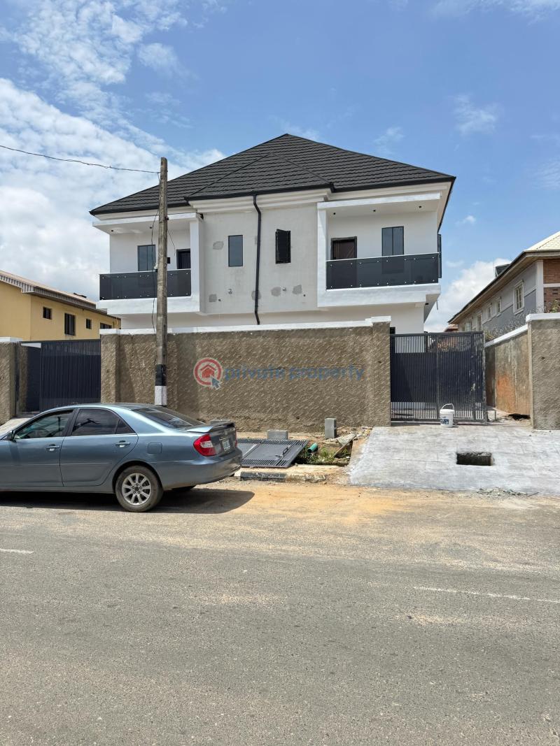 4 bedroom Semi detached Duplex For Sale Magodo Phase O Magodo Kosofe/Ikosi Lagos - 1
