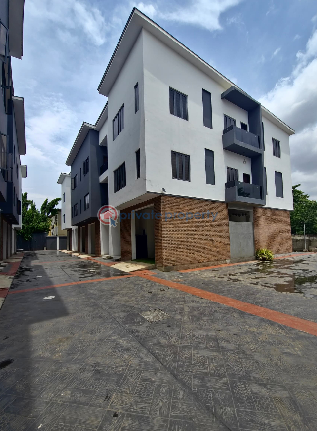 4 bedroom Terraced Duplex For Sale Ikeja GRA Lagos - 2
