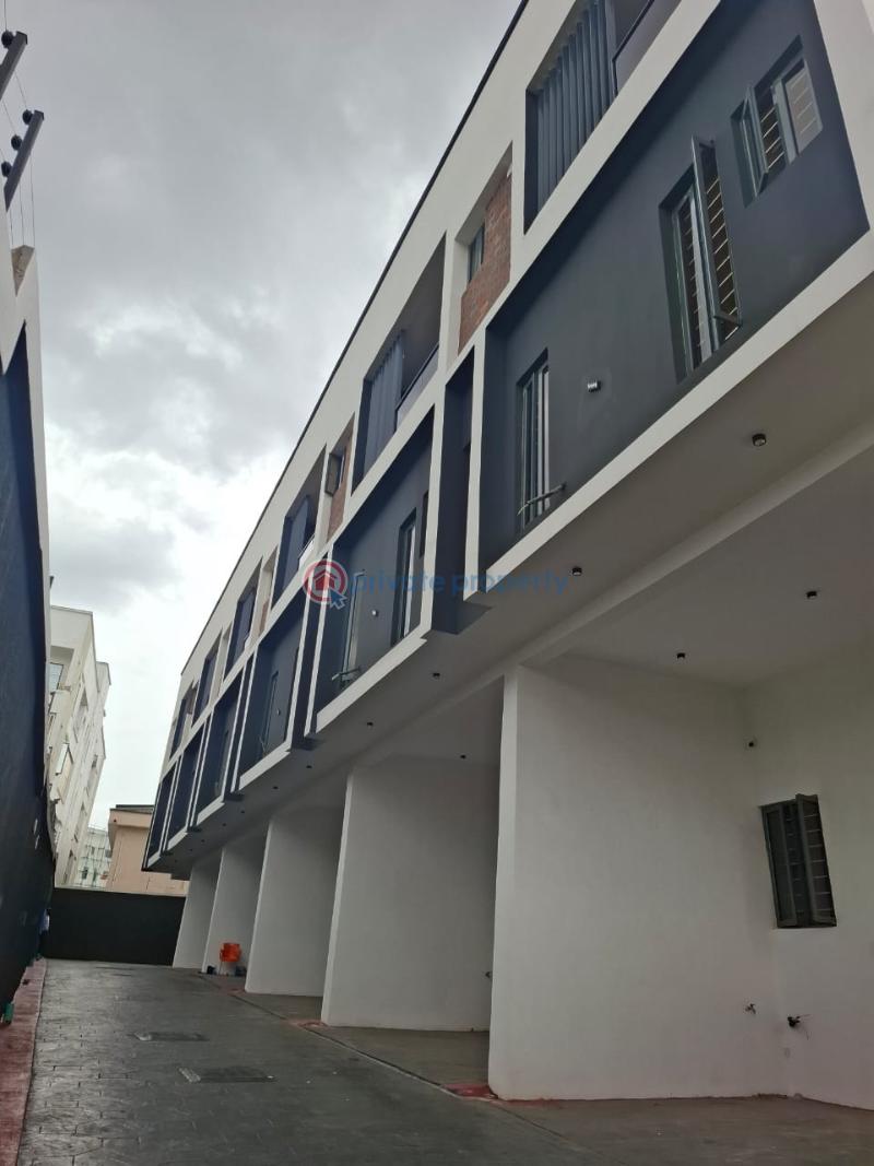 4 bedroom Terraced Duplex For Sale Bayo Adejonwo Street/maryland Maryland Lagos - 2