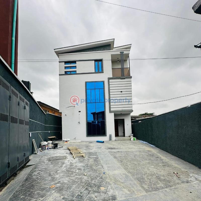 4 bedroom Detached Duplex For Sale Gbagada Lagos - 9