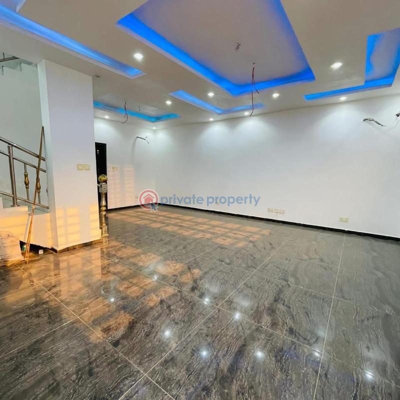 4 bedroom Semi detached Duplex For Sale Magodo Phase 2 Gra Shangisha Alausa Ikeja Lagos - 3