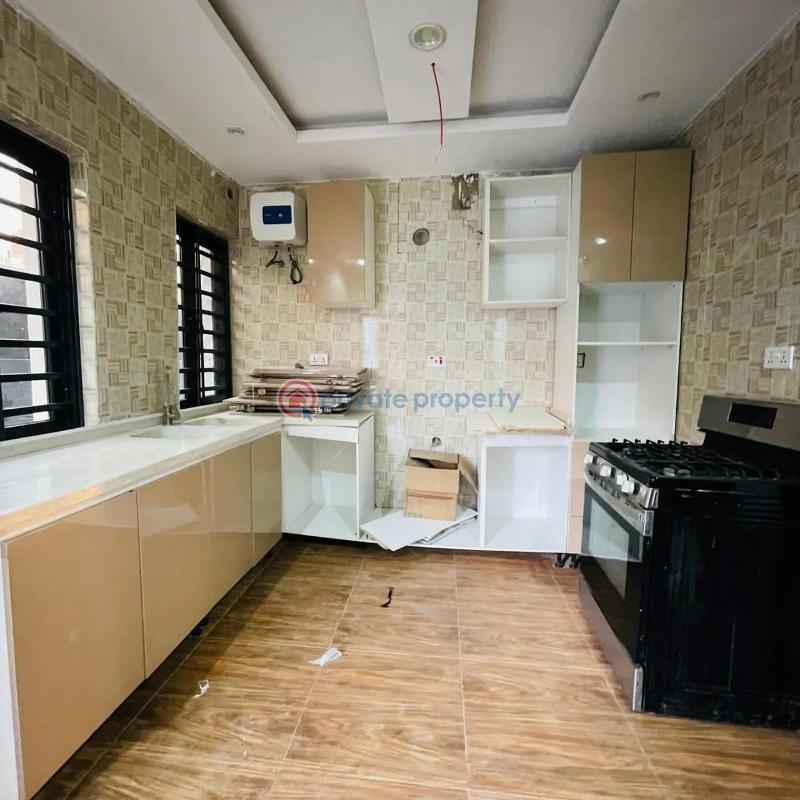 4 bedroom Semi detached Duplex For Sale Magodo Phase 2 Gra Shangisha Alausa Ikeja Lagos - 6