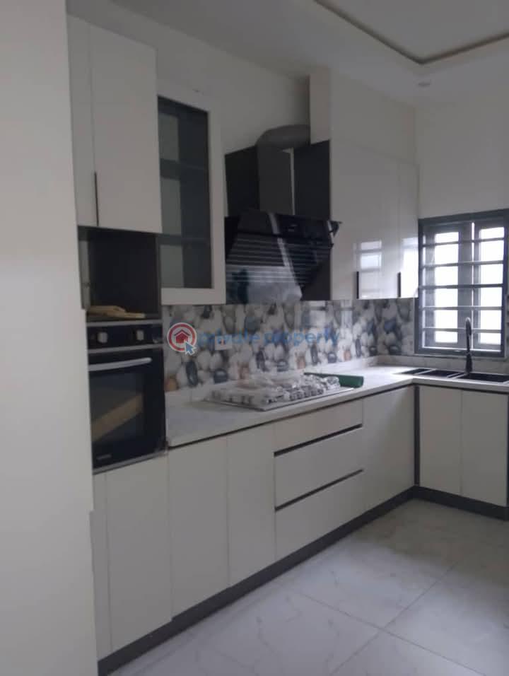 4 bedroom Terraced Duplex For Sale Obanikoro Close To Anthony Obanikoro Shomolu Lagos - 20