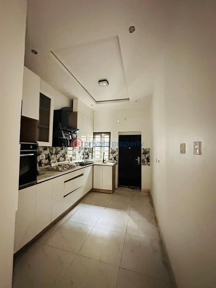 4 bedroom Terraced Duplex For Sale Obanikoro Close To Anthony Obanikoro Shomolu Lagos - 11