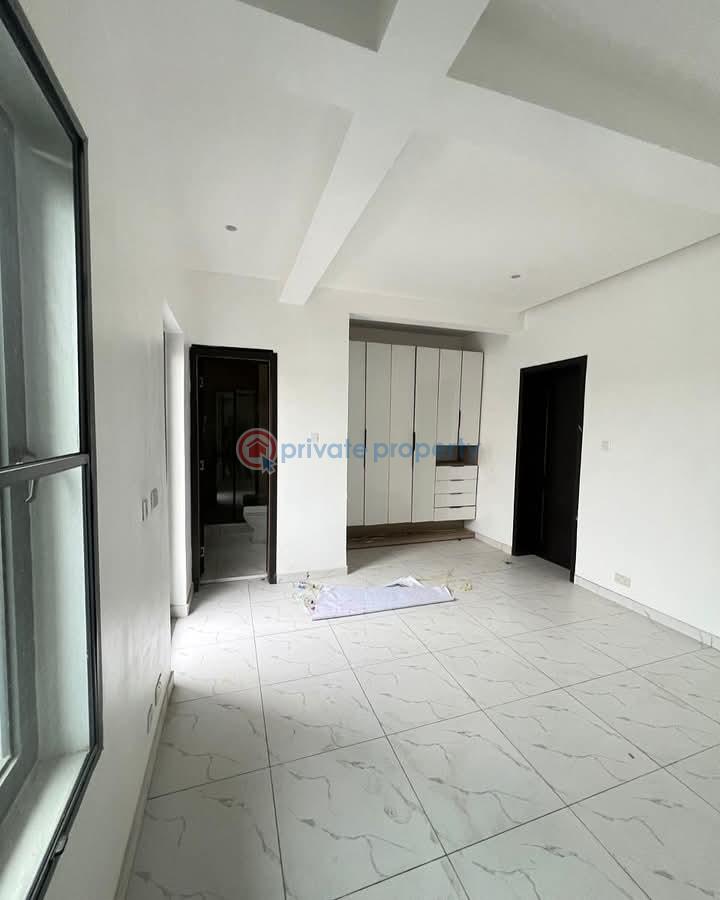 4 bedroom Terraced Duplex For Sale Obanikoro Close To Anthony Obanikoro Shomolu Lagos - 18