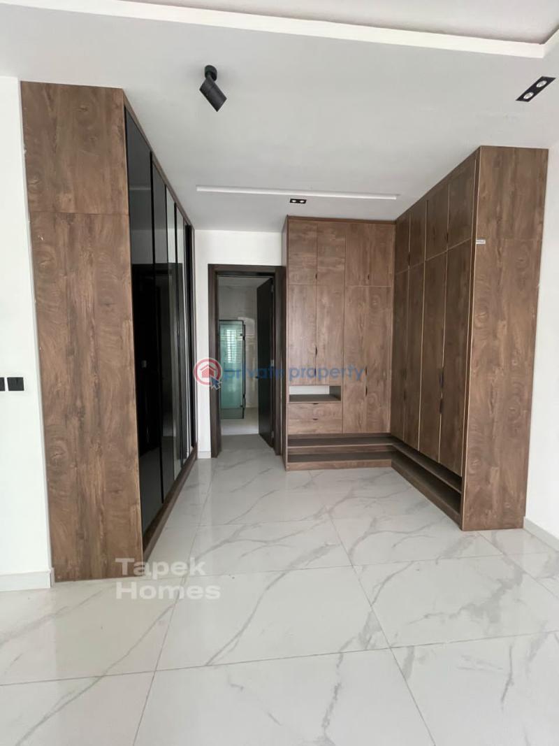 5 bedroom Detached Duplex For Sale Lekky County Lekki Lagos - 2