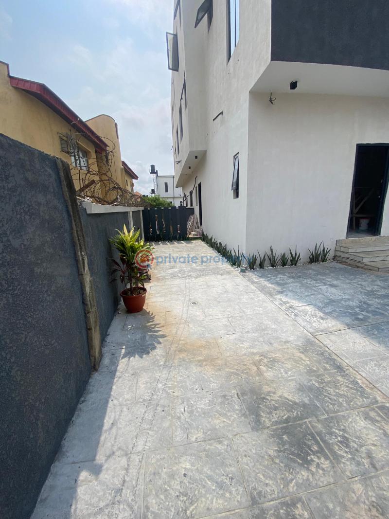 5 bedroom Detached Duplex For Sale Idado Lekki Lagos - 1