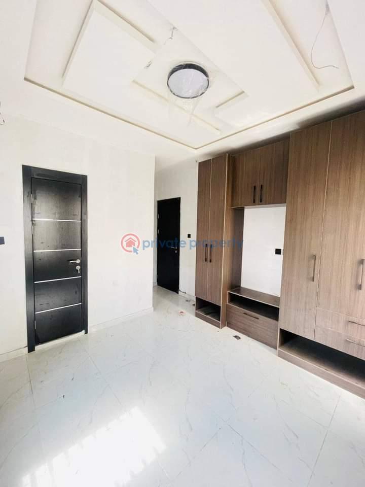 New 5bedroom semi detach duplex in a good location - 6 5 bedroom Semi detached Duplex For Sale Magodo Phase 2 Gra Shangisha Magodo GRA Phase 2 Kosofe/Ikosi Lagos - 6