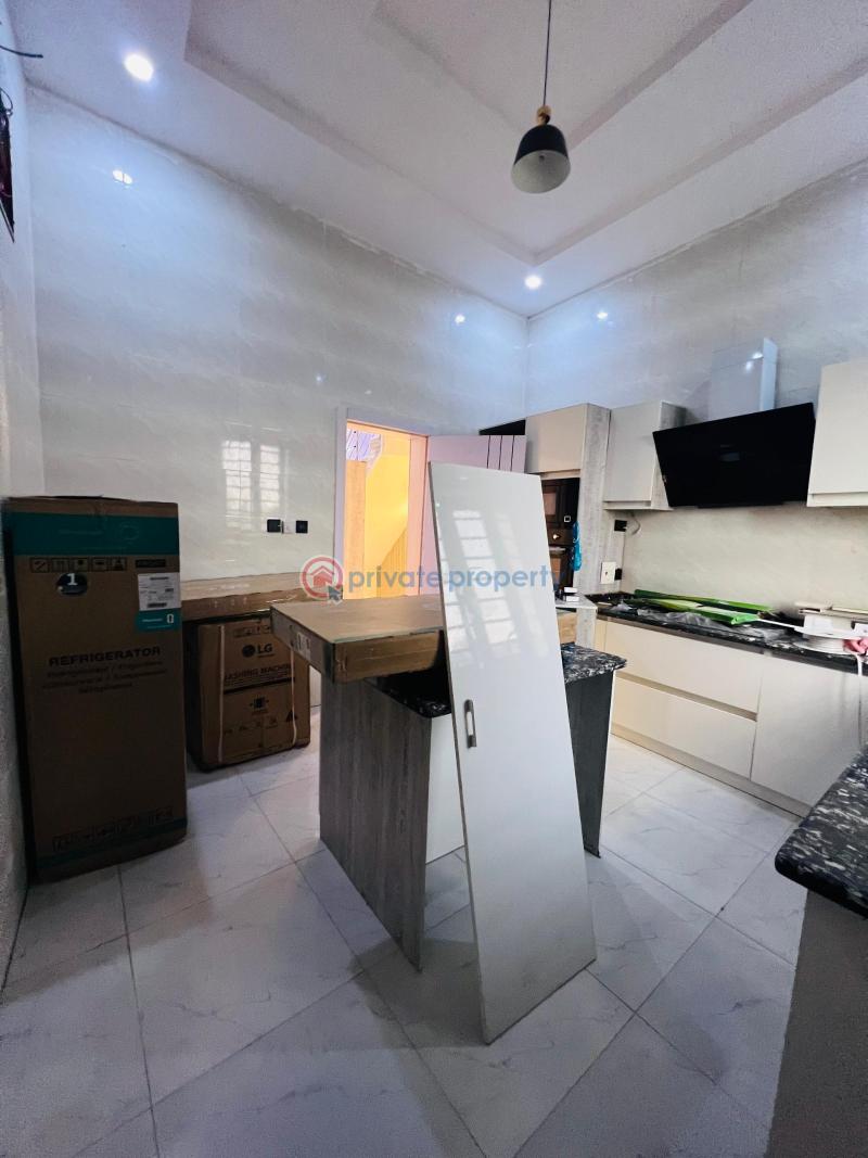 4 bedroom Semi detached Duplex For Sale Chevron Lekki Chevron Drive Lekki Lagos - 16
