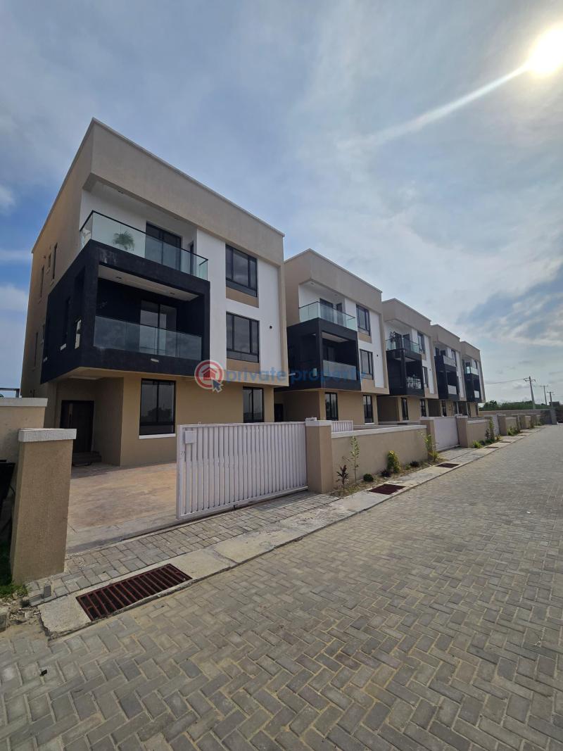 5 bedroom Detached Duplex For Sale Osapa London Lekki Lagos - 2