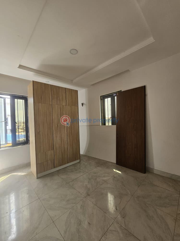 3 bedroom Block Of Flats For Rent Right Hand Side Lekki Phase 1 Lagos - 1