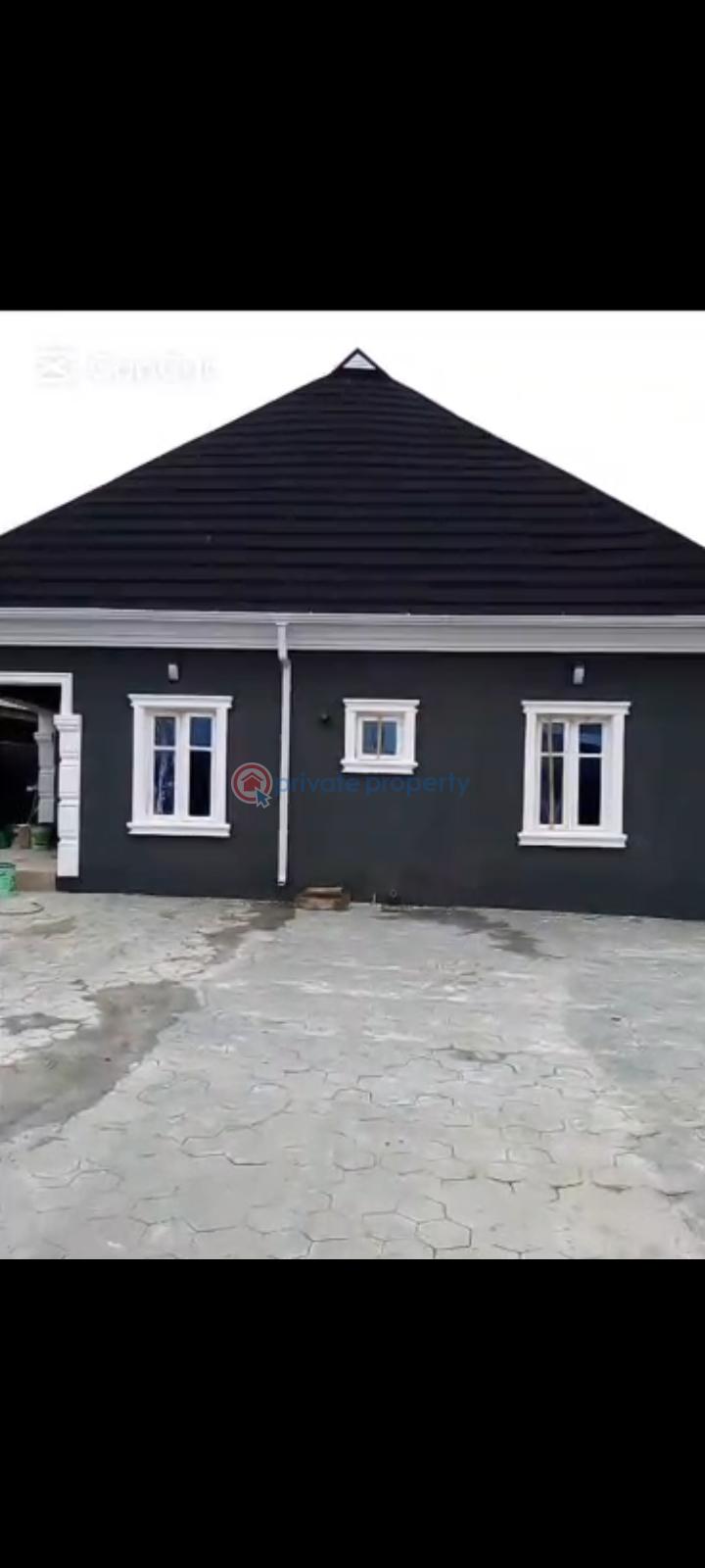 5 bedroom Bungalow For Sale Gberigbe Ikorodu Lagos