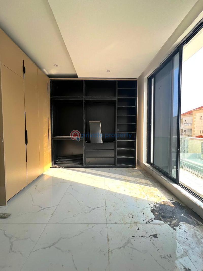 4 bedroom Flat & Apartment For Sale Banana Island Road Old Ikoyi Lagos - 1