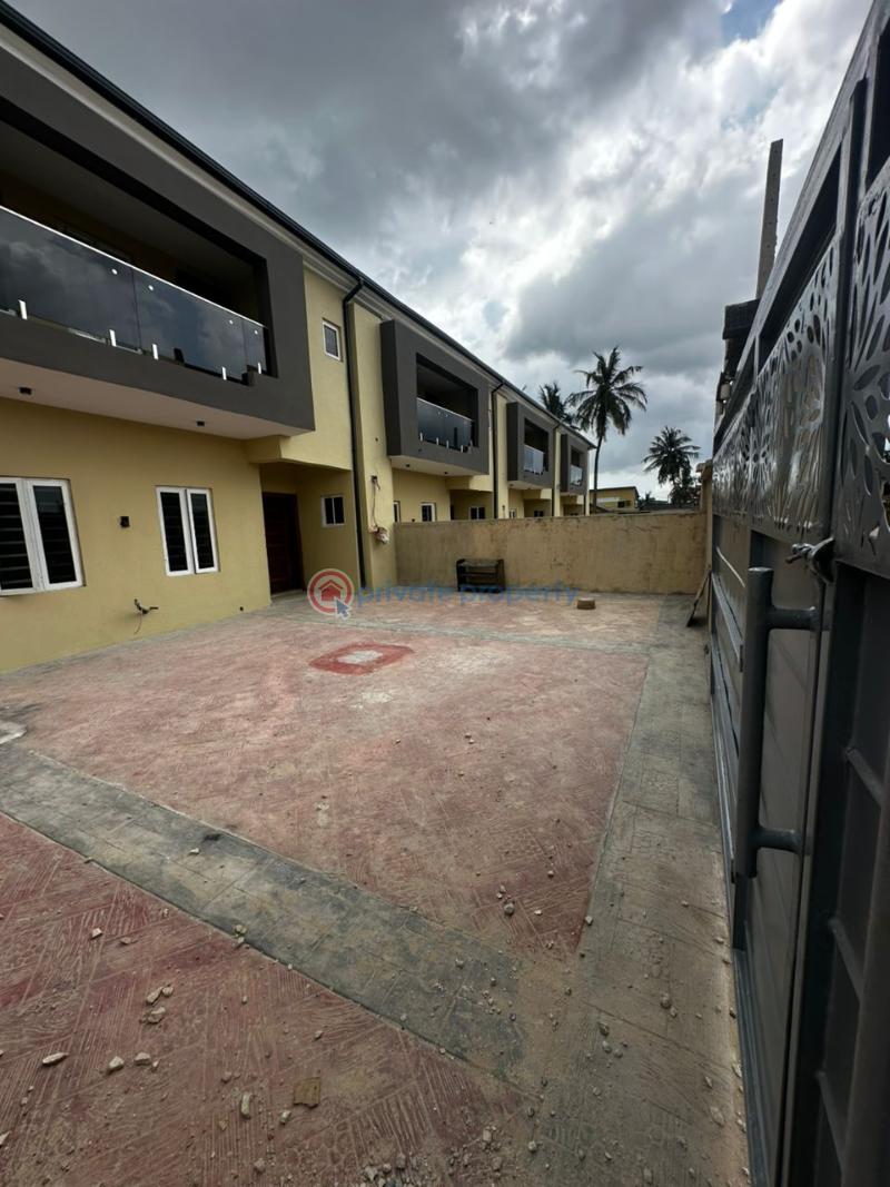 4 bedroom Duplex For Sale Dopemu  Agege Lagos - 8