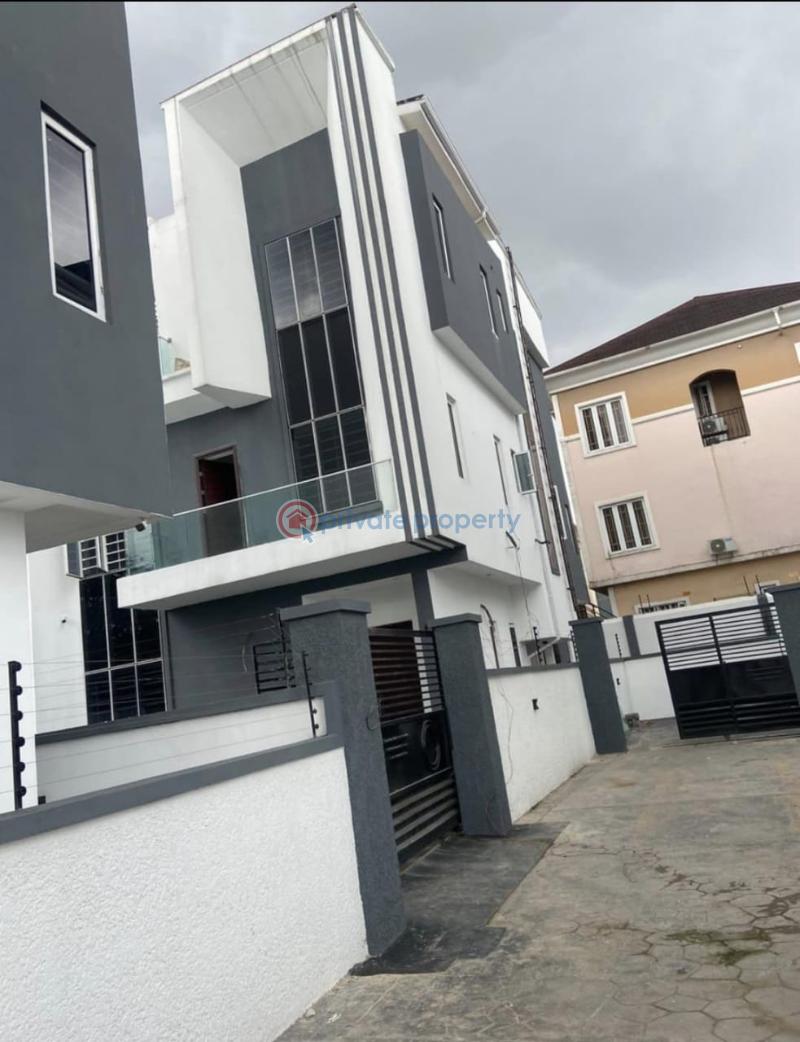 4 bedroom Detached Duplex For Sale Wemabod Estate, Adeniyi Jones Ikeja Lagos