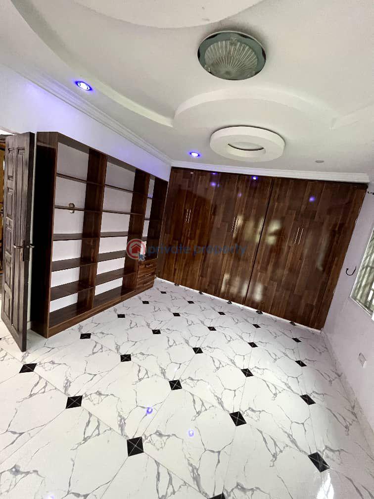 House For Rent Opposite Iya Bovas Church, Npg Garden, Akala Way Akobo, Ibadan Ibadan Oyo - 2