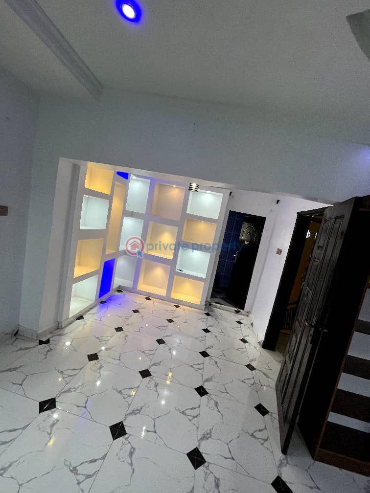 House For Rent Opposite Iya Bovas Church, Npg Garden, Akala Way Akobo, Ibadan Ibadan Oyo - 1