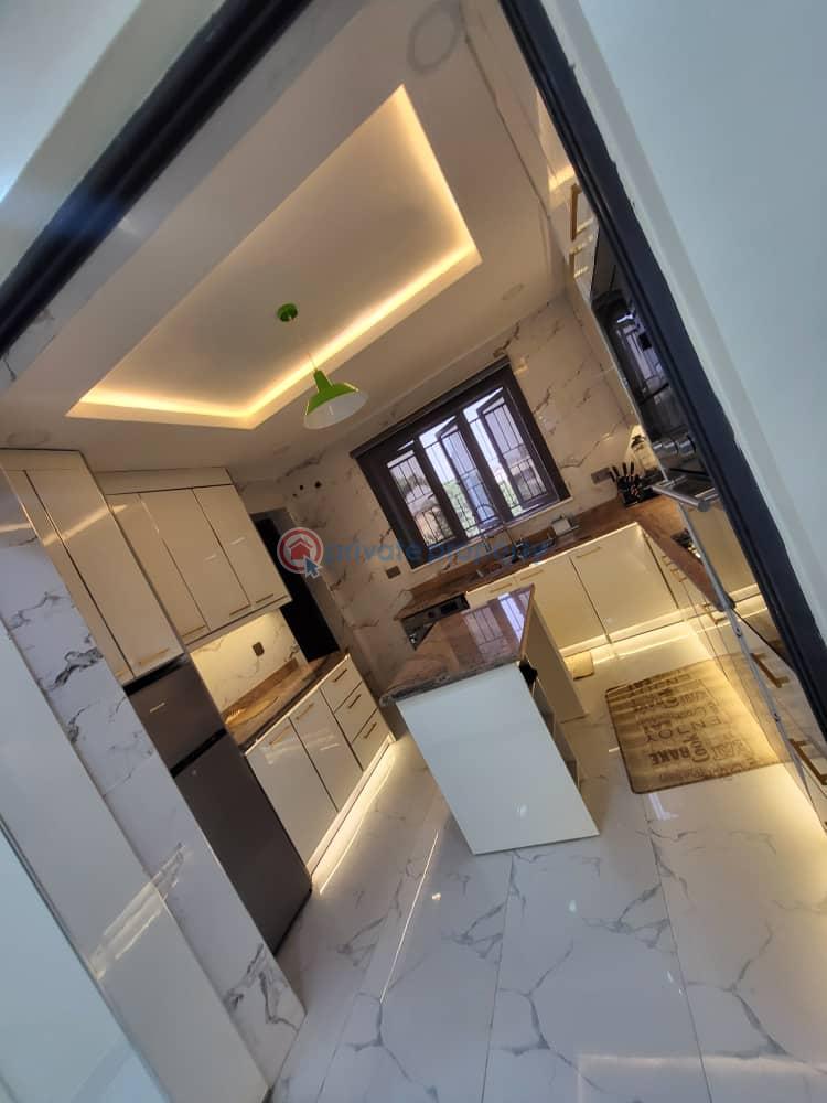 2 bedroom Block Of Flats Short let Ikeja GRA Lagos - 4