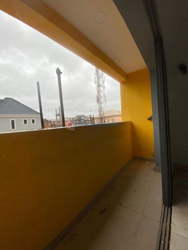 3 bedroom Block Of Flats For Sale Gbagada Lagos - 7