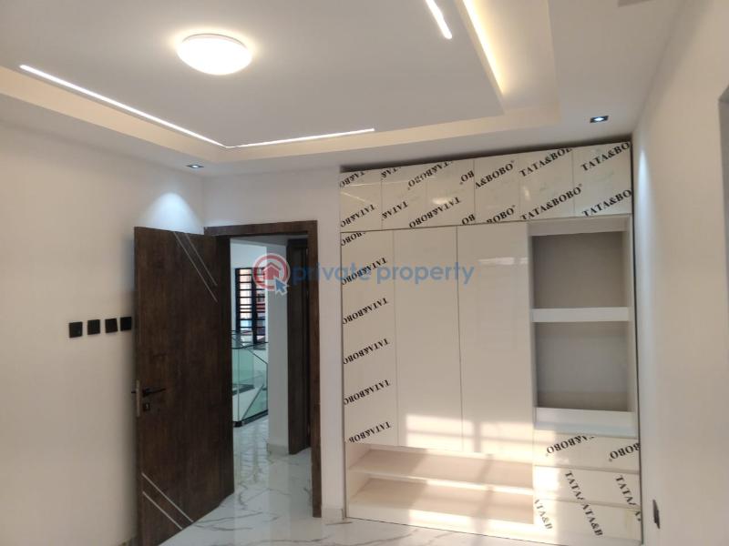 4 bedroom Detached Duplex For Sale Off College Road, Ogba Ogba Lagos - 16