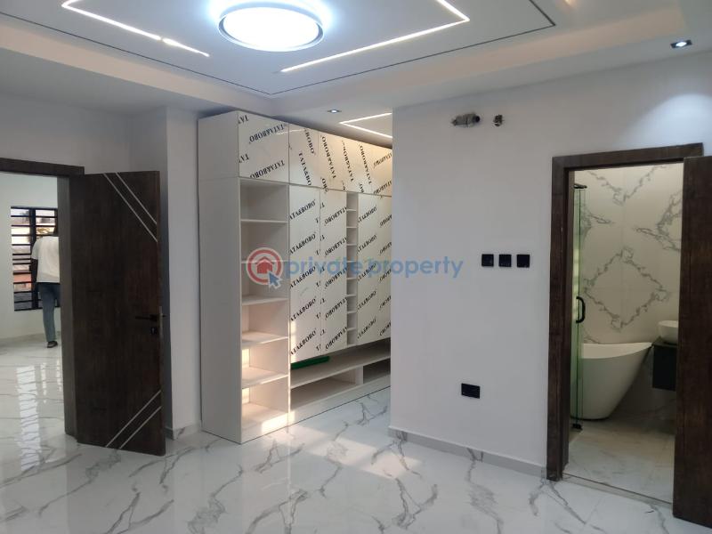 4 bedroom Detached Duplex For Sale Off College Road, Ogba Ogba Lagos - 14