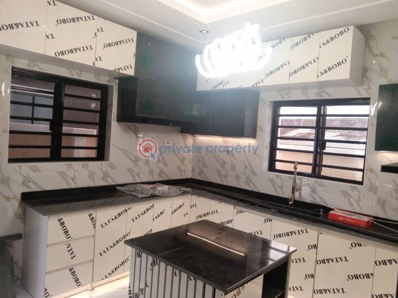 4 bedroom Detached Duplex For Sale Off College Road, Ogba Ogba Lagos - 7