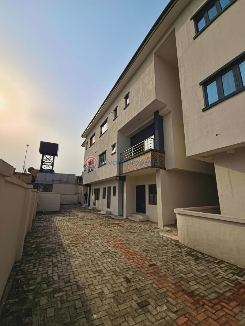 5 bedroom Semi detached Duplex For Sale Maryland Lagos - 3