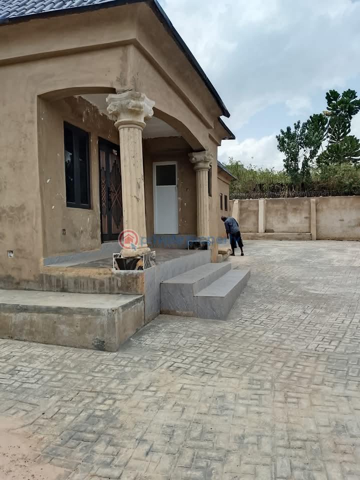 1 bedroom Mini Flat For Rent Pakuro Mowe Ogun area  - 10