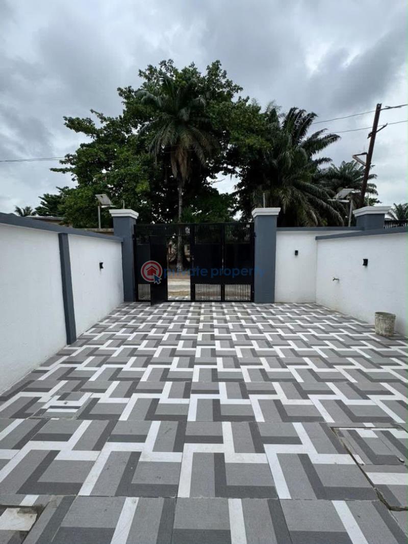 4 bedroom Semi detached Duplex For Sale Yaba Lagos - 2