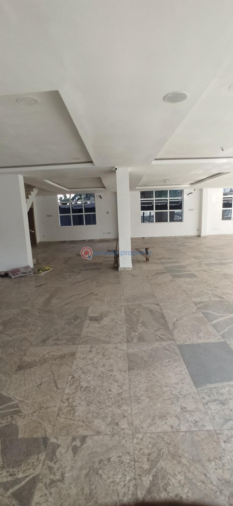 Mall/Complex/Plaza For Sale Wuse II Abuja Phase 1  - 2
