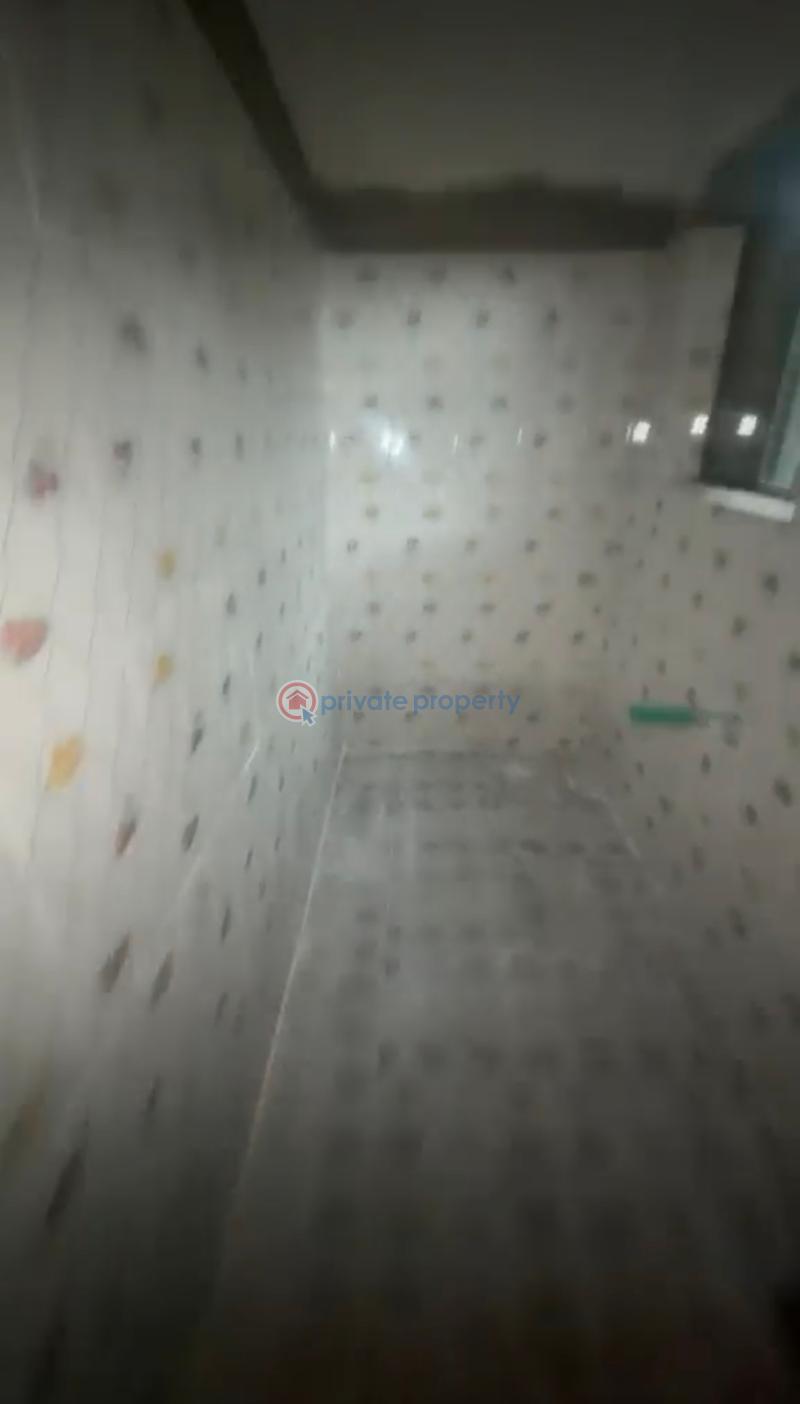 1 bedroom Mini Flat For Rent Off Ogunmokun Mushin Lagos - 2