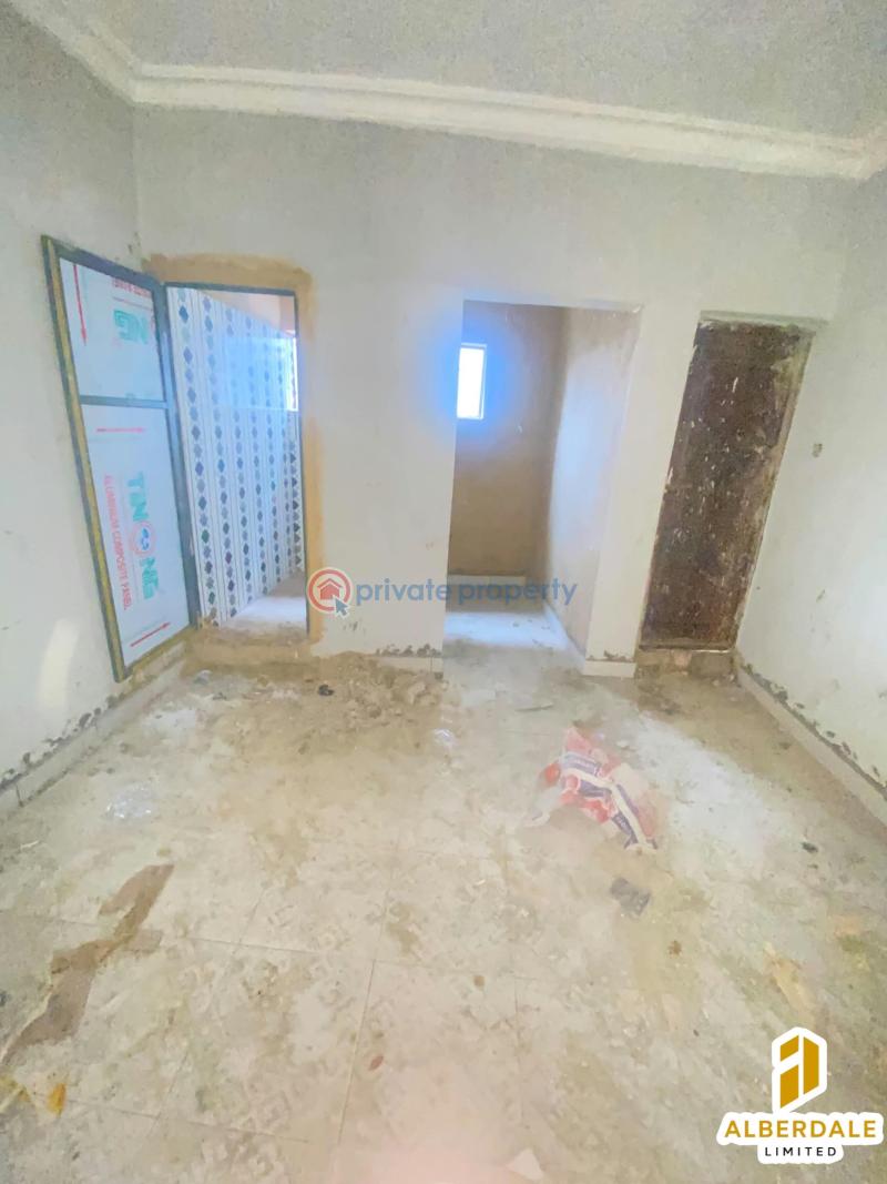 1 bedroom Self Contain For Sale Shomolu Lagos - 3