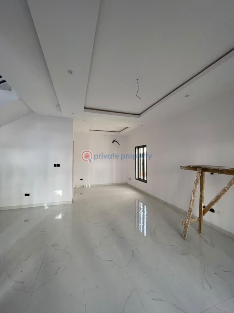 4 bedroom Terrace For Rent Secured Estate Osapa Lekki Lagos - 1