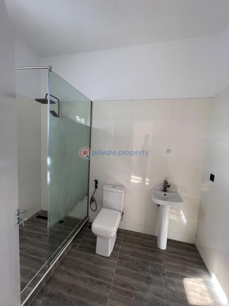 4 bedroom Terrace For Rent Secured Estate Osapa Lekki Lagos - 5