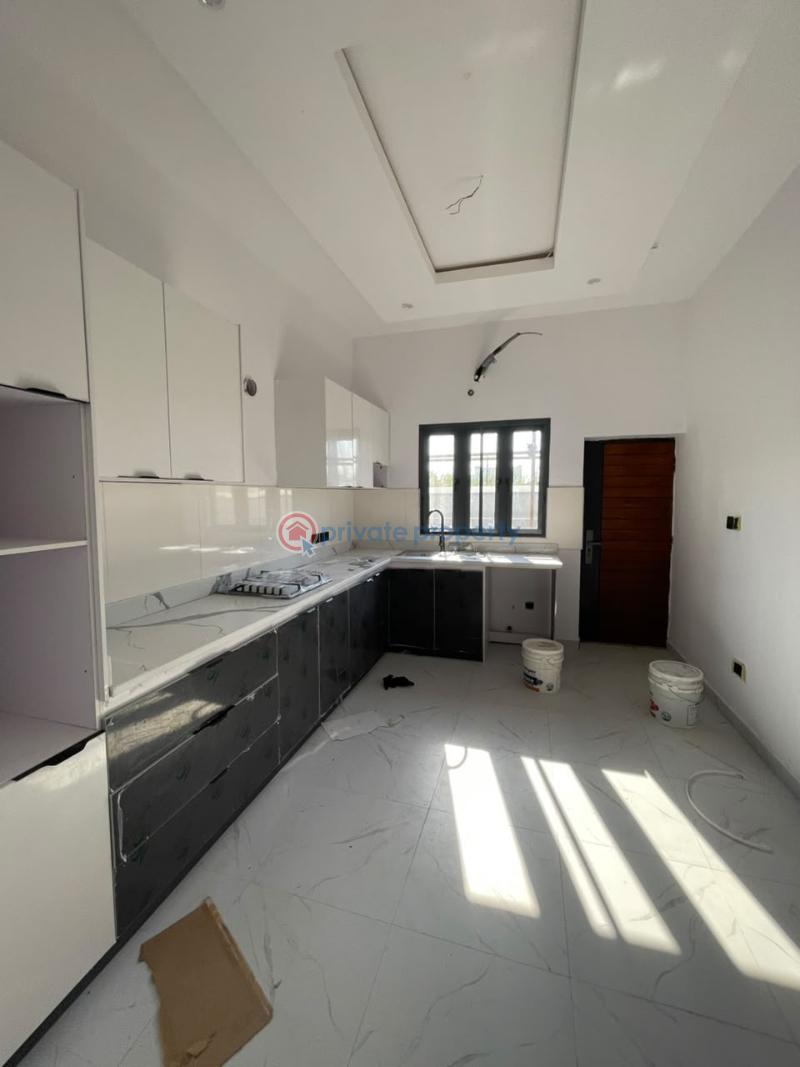4 bedroom Terrace For Rent Secured Estate Osapa Lekki Lagos - 14