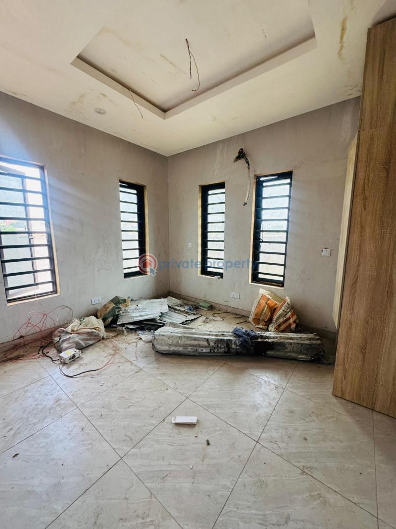 3 bedroom Flat & Apartment For Sale Opebi Ikeja Lagos - 3