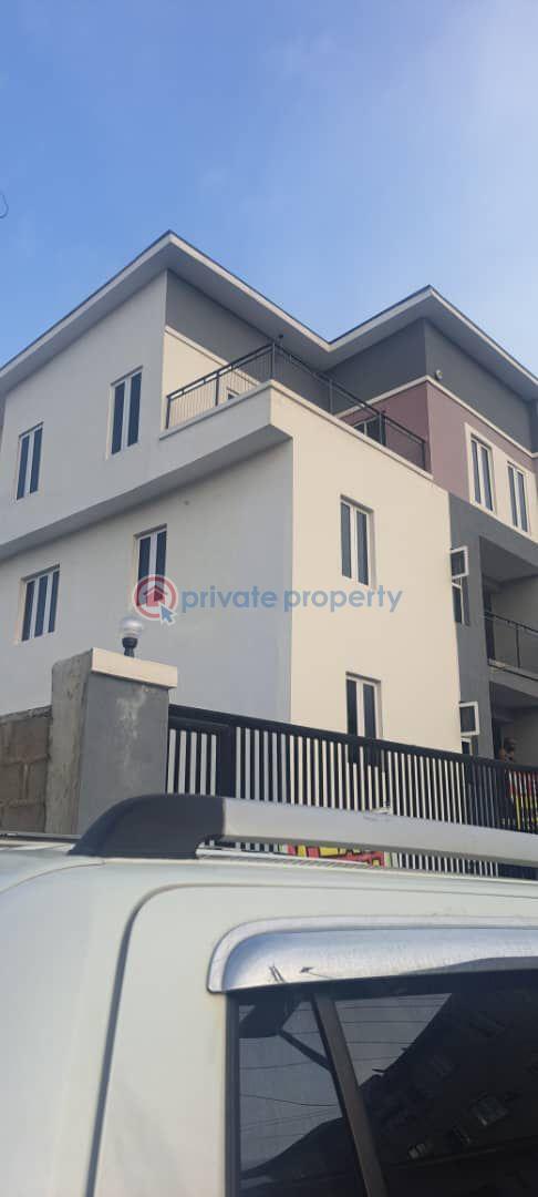 3 bedroom Block Of Flats For Sale Kilo-masha Surulere Lagos