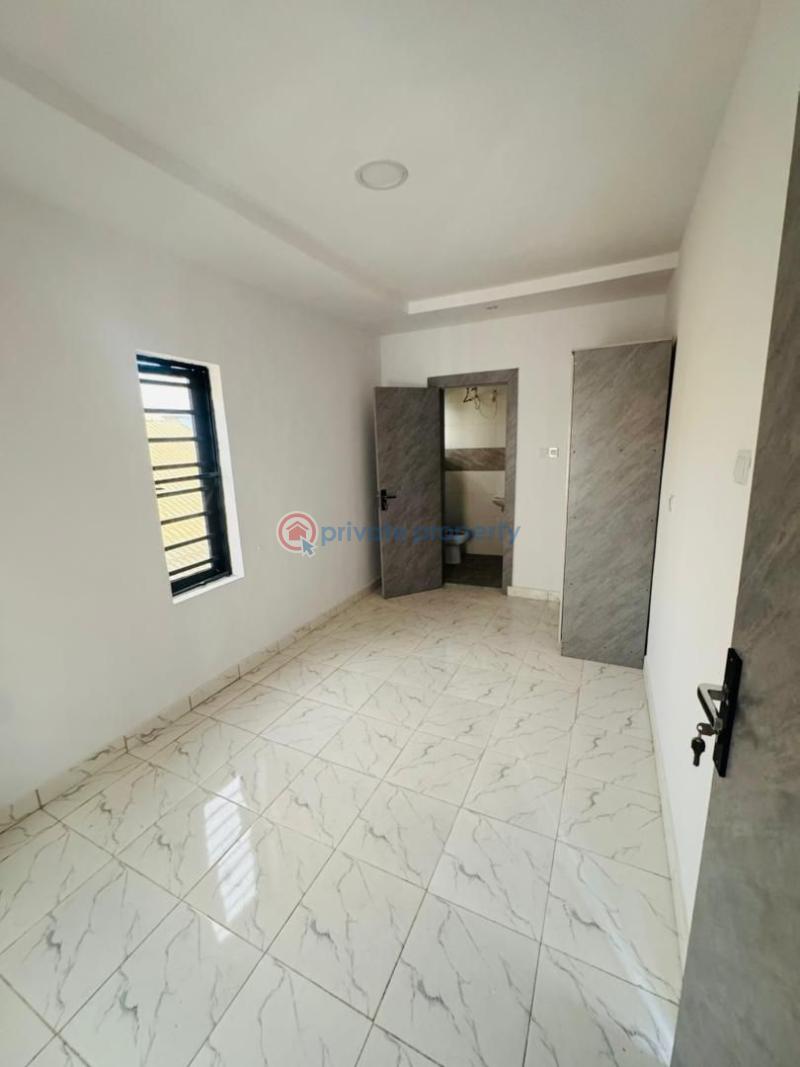 4 bedroom Semi detached Duplex For Sale Magodo GRA Phase 1 Ojodu Lagos - 0