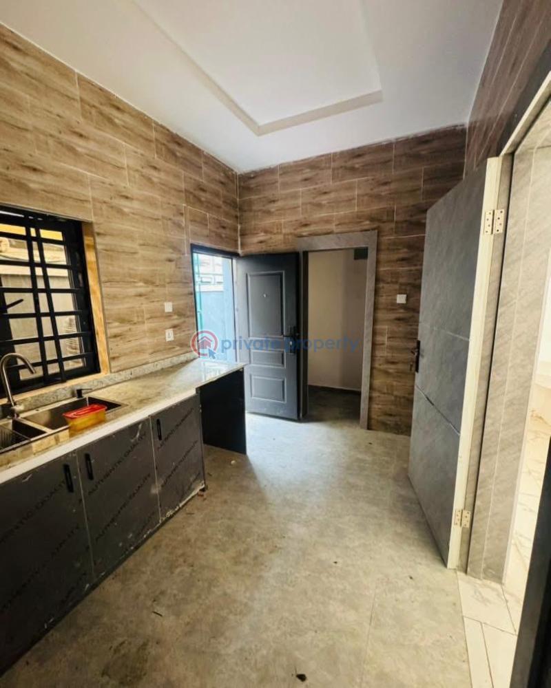4 bedroom Semi detached Duplex For Sale Magodo Gra Phase 1 Ojodu Lagos - 5