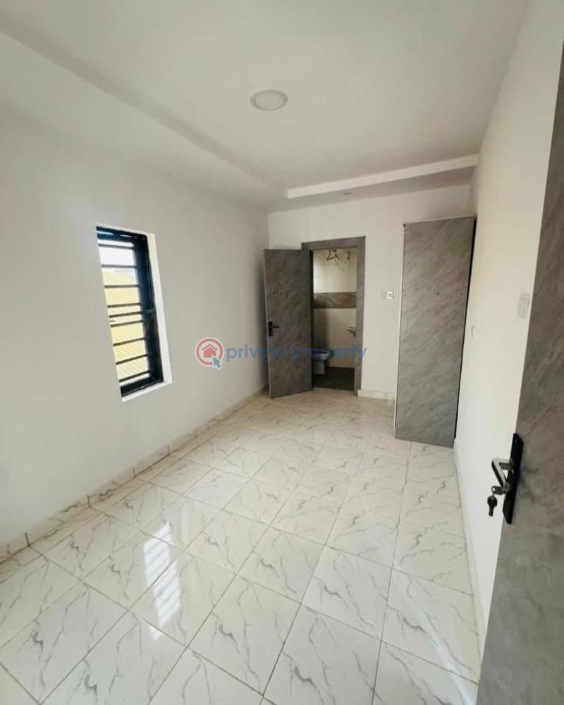4 bedroom Semi detached Duplex For Sale Magodo Gra Phase 1 Ojodu Lagos - 7