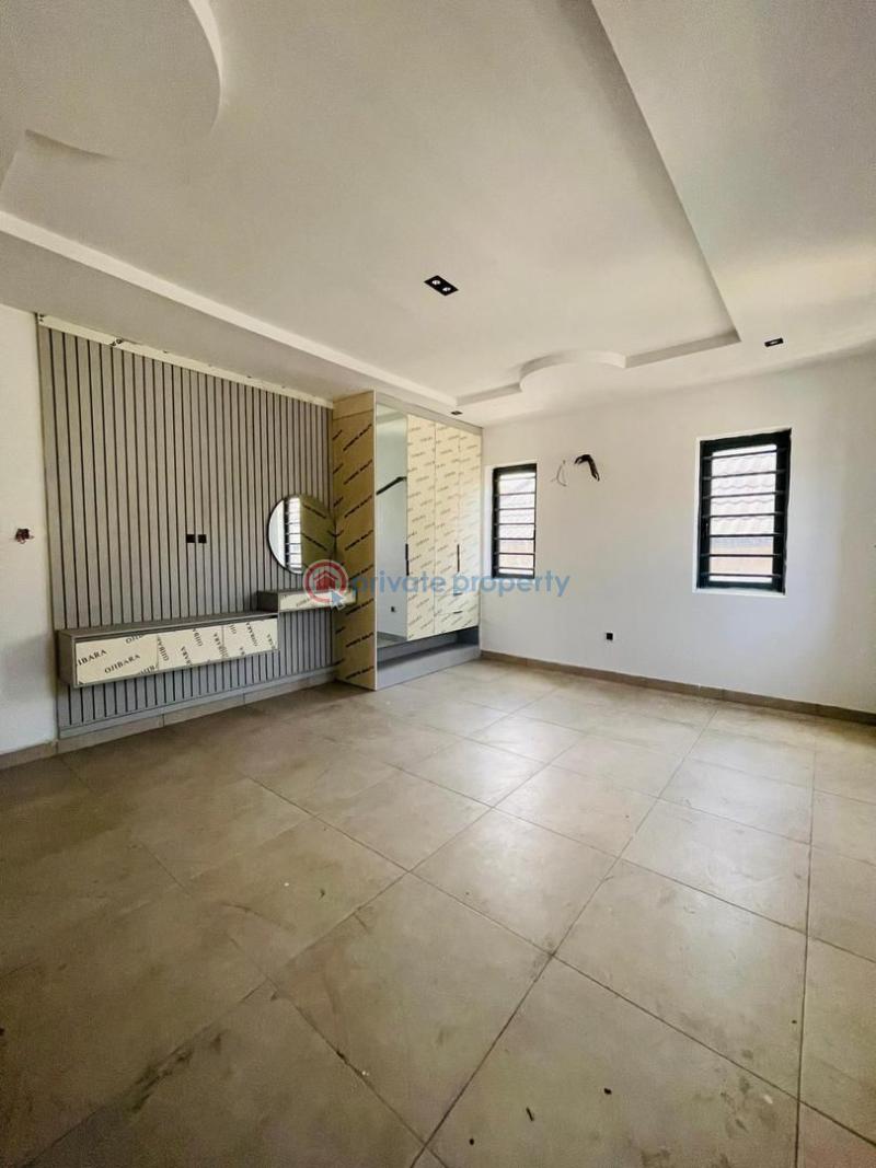 7 bedroom Detached Duplex For Sale Magodo GRA Phase 2 Kosofe/Ikosi Lagos - 2