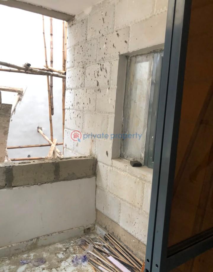 6 bedroom House For Sale Iponri Surulere Lagos - 5